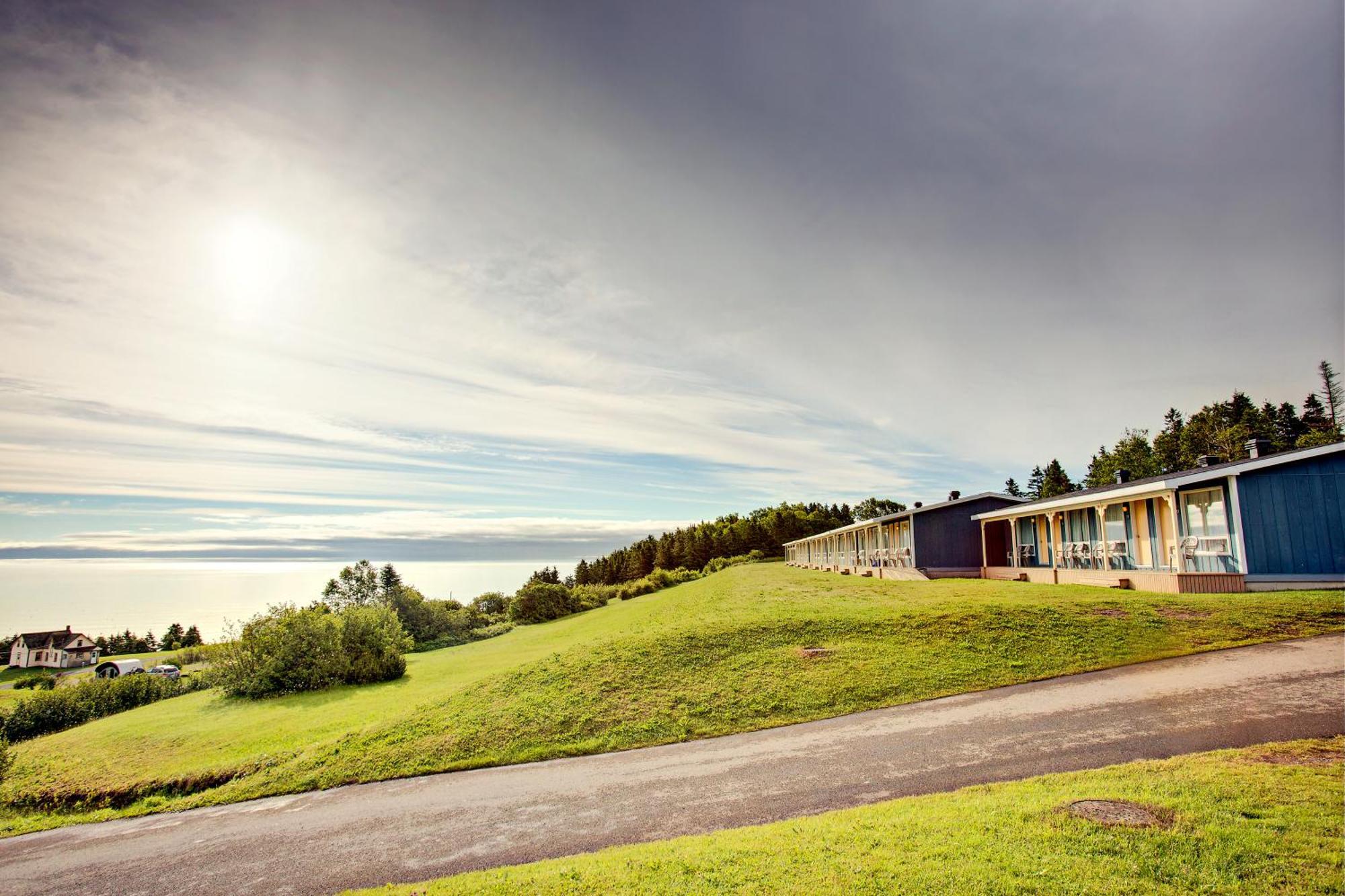 Hebergement Fort Prevel Saint Georges De Malbaie Exteriér fotografie