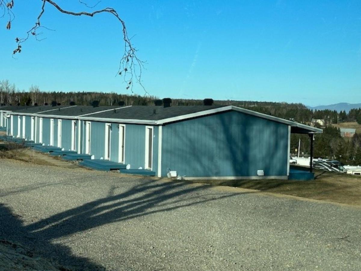 Hebergement Fort Prevel Saint Georges De Malbaie Exteriér fotografie